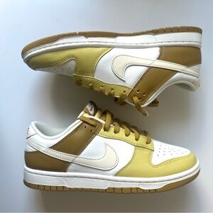 Nike Men's Sneakers - White and Gold